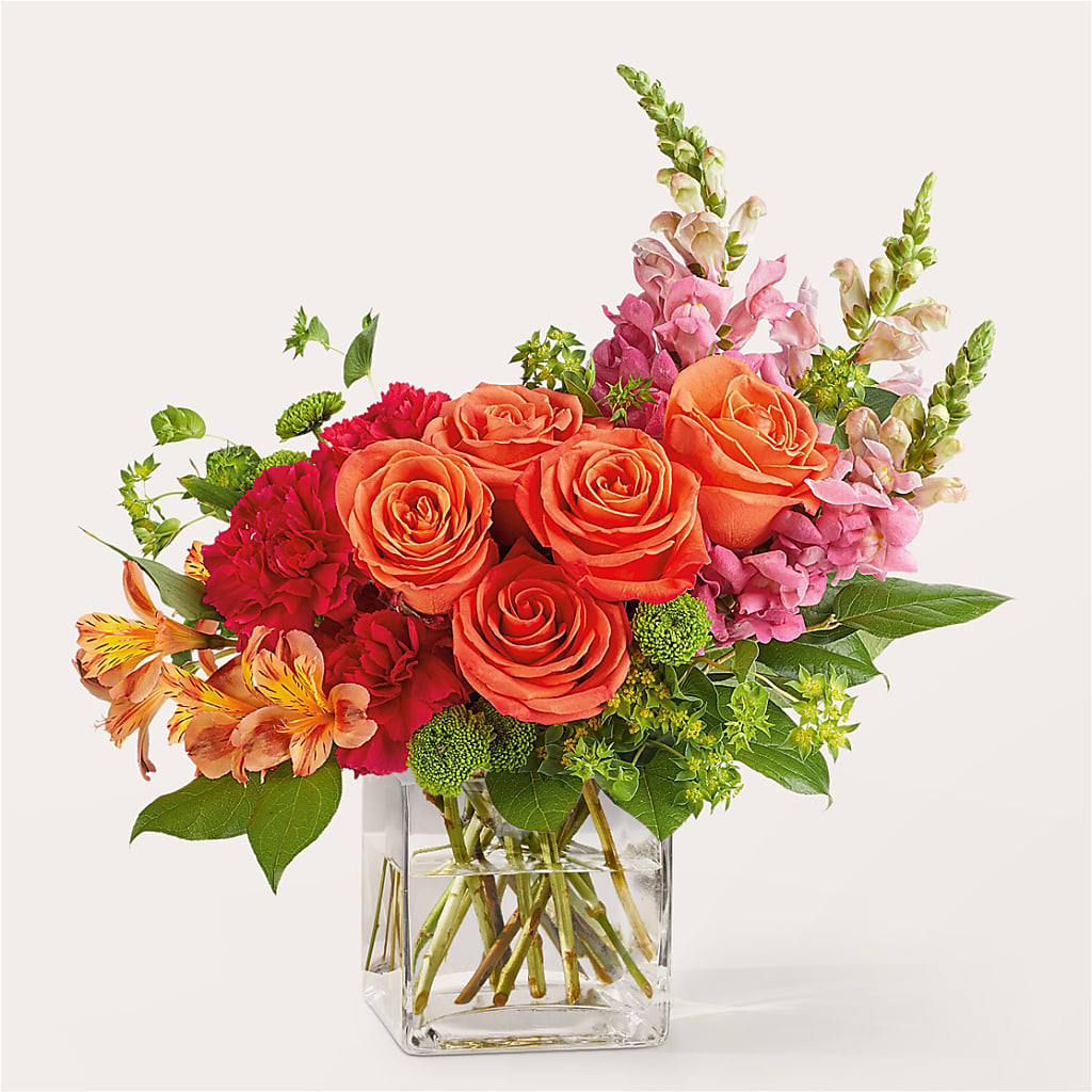 Cosmopolitan Bouquet – Olive Branch Flowers, Chittenango NY