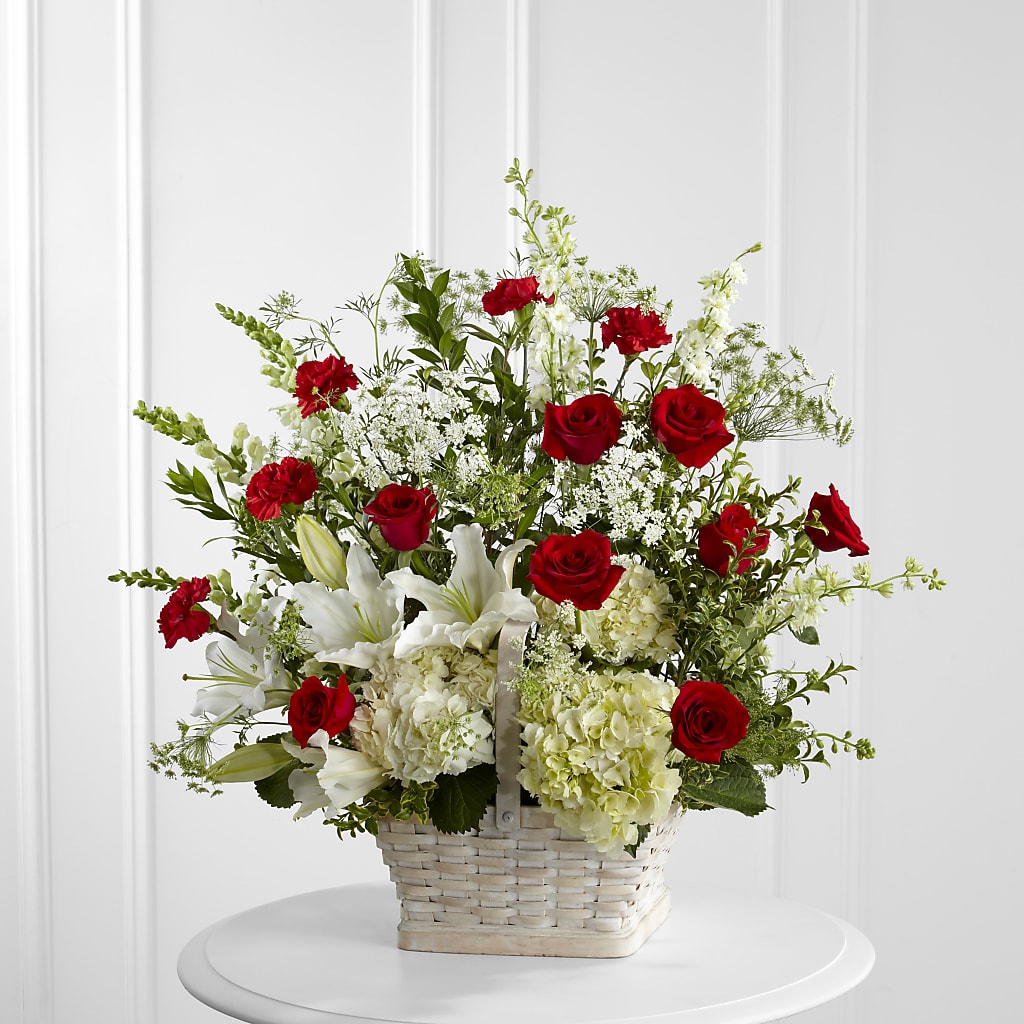 In Loving Memory Arrangement – Olive Branch Flowers, Chittenango NY