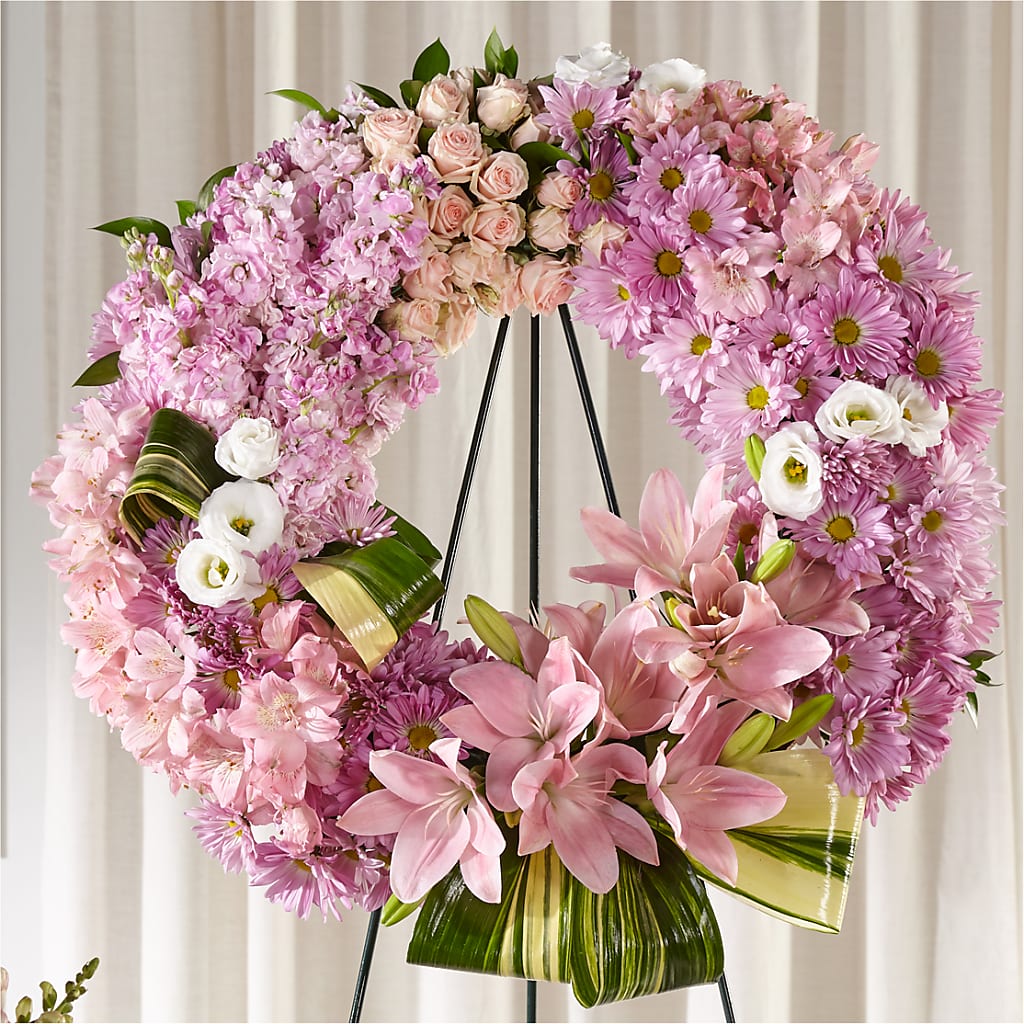 Gift of Warmth Wreath – Olive Branch Flowers, Chittenango NY