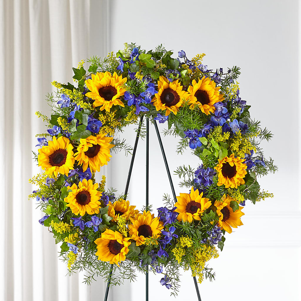 Bright Rays Wreath – Olive Branch Flowers, Chittenango NY