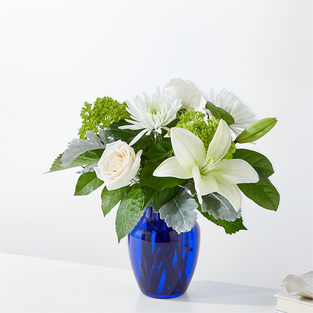 Snowy Dreams Bouquet – Olive Branch Flowers, Chittenango NY