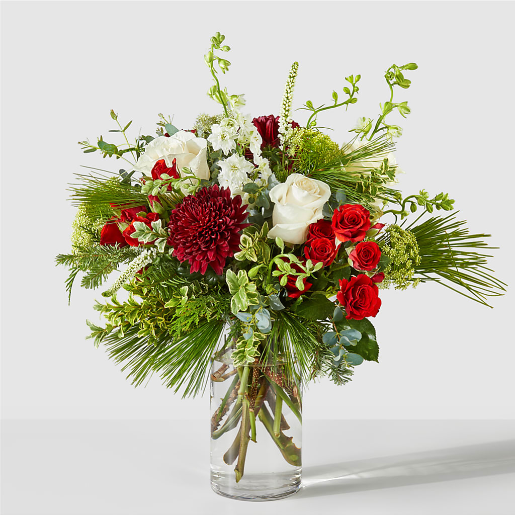 Favorite Traditions Bouquet – Olive Branch Flowers, Chittenango NY