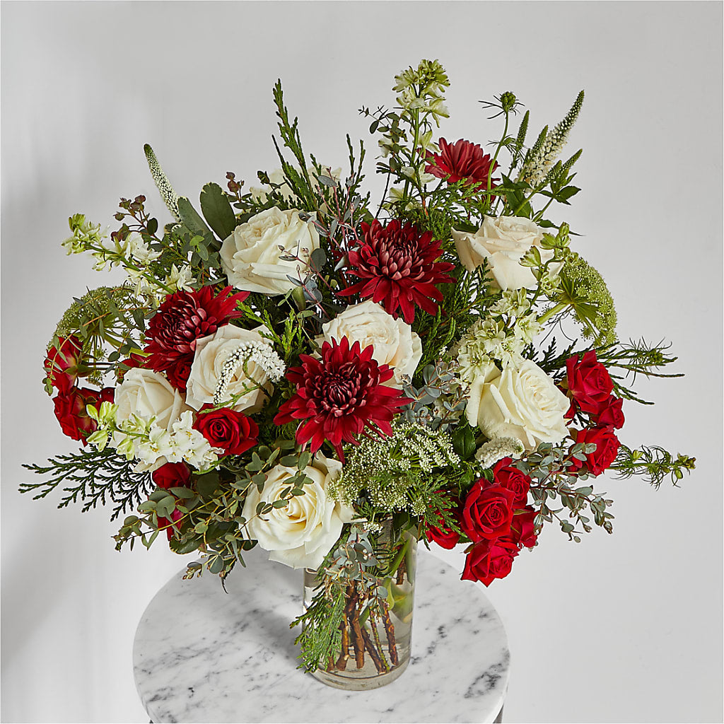 Favorite Traditions Bouquet – Olive Branch Flowers, Chittenango NY