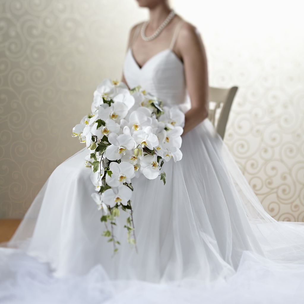 Classic White Bouquet – Olive Branch Flowers, Chittenango NY