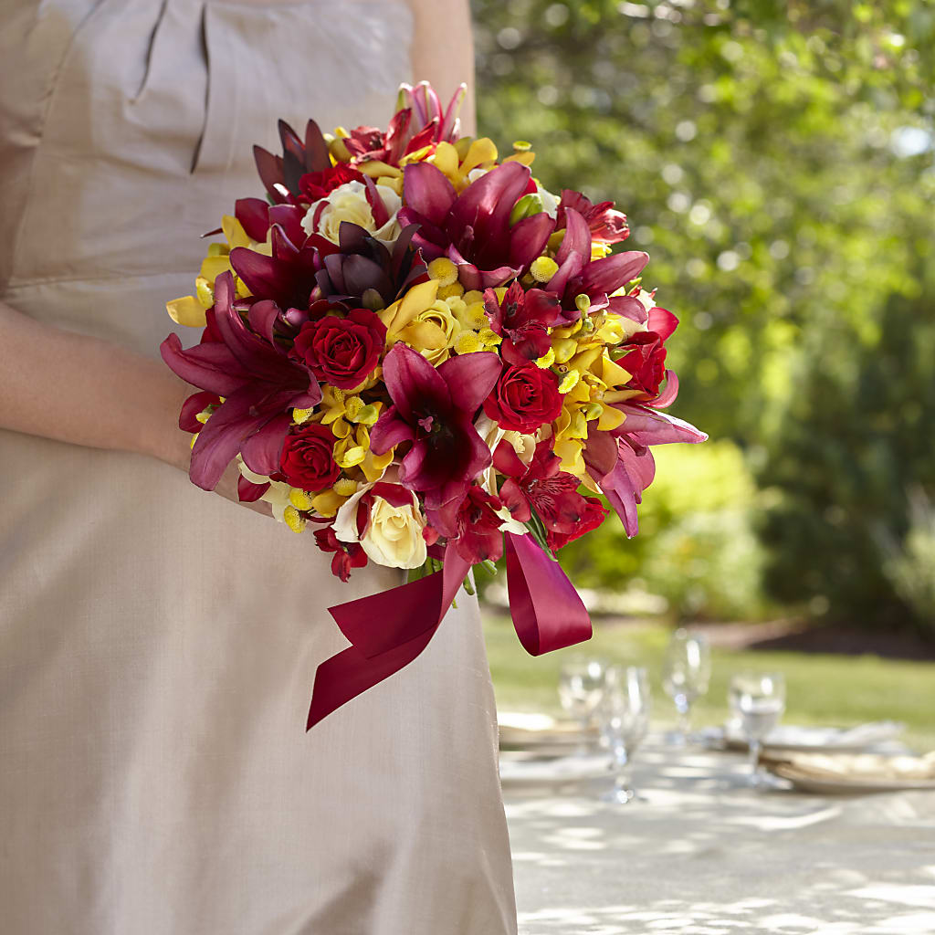 Sunningdale Bouquet – Olive Branch Flowers, Chittenango NY