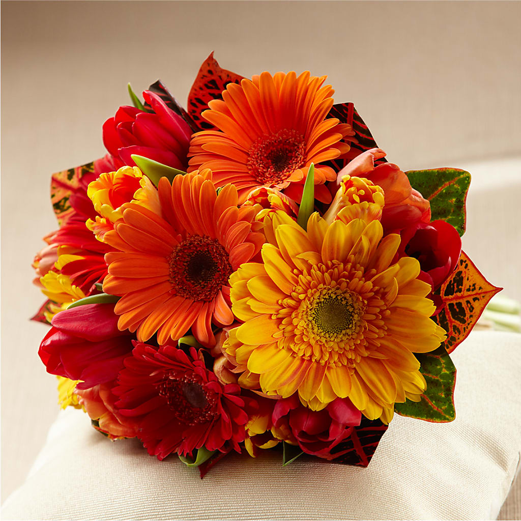 Sunglow Bouquet – Olive Branch Flowers, Chittenango NY