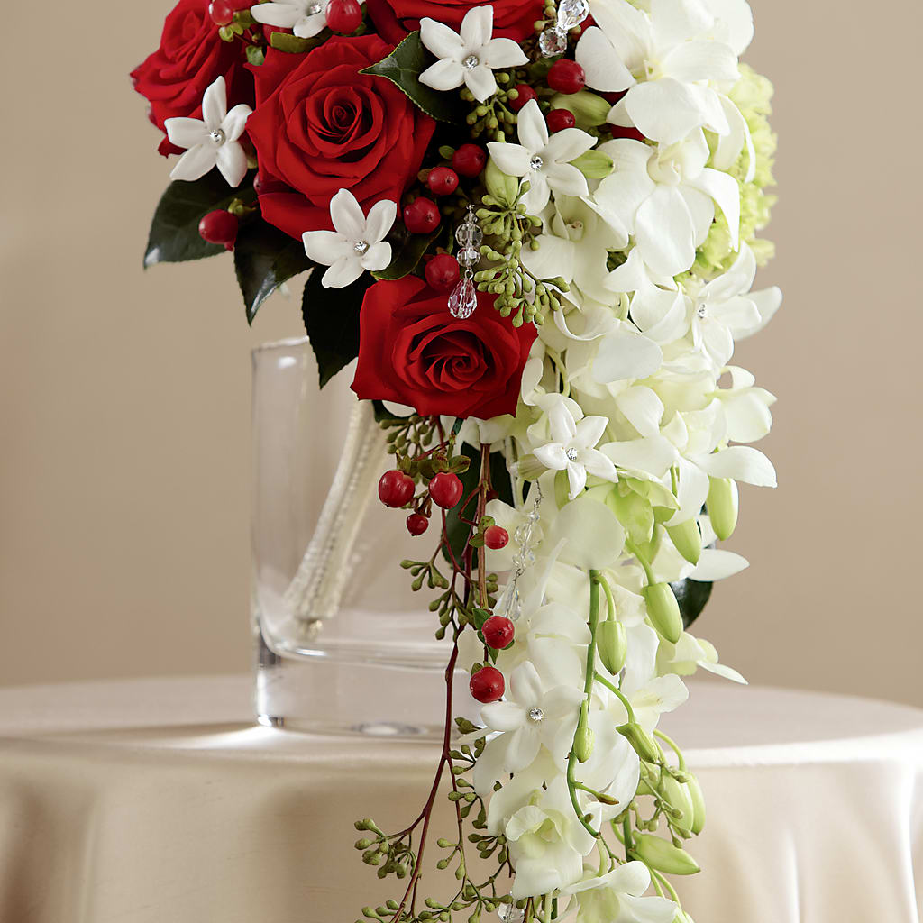 Here Comes the Bride Bouquet – Olive Branch Flowers, Chittenango NY