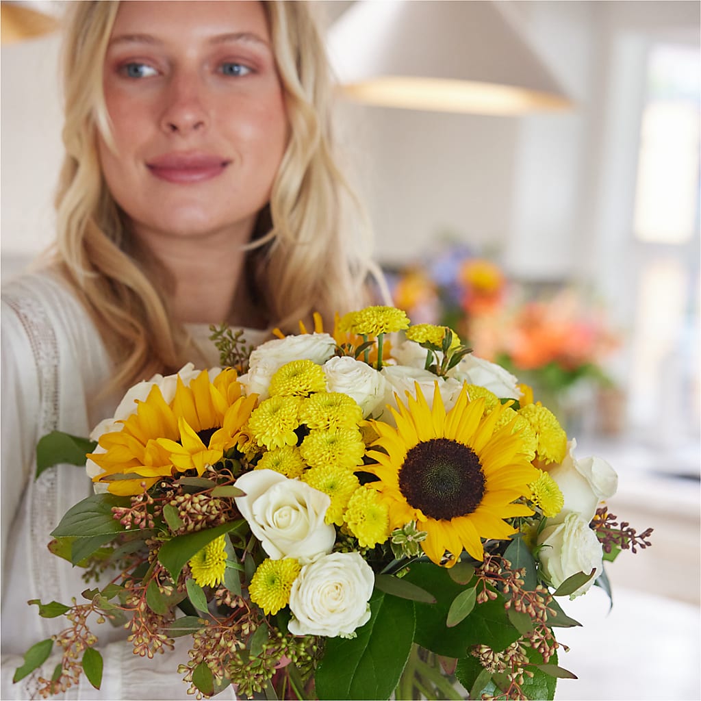 Luminous Morning Bouquet –  Olive Branch Flowers, Chittenango NY
