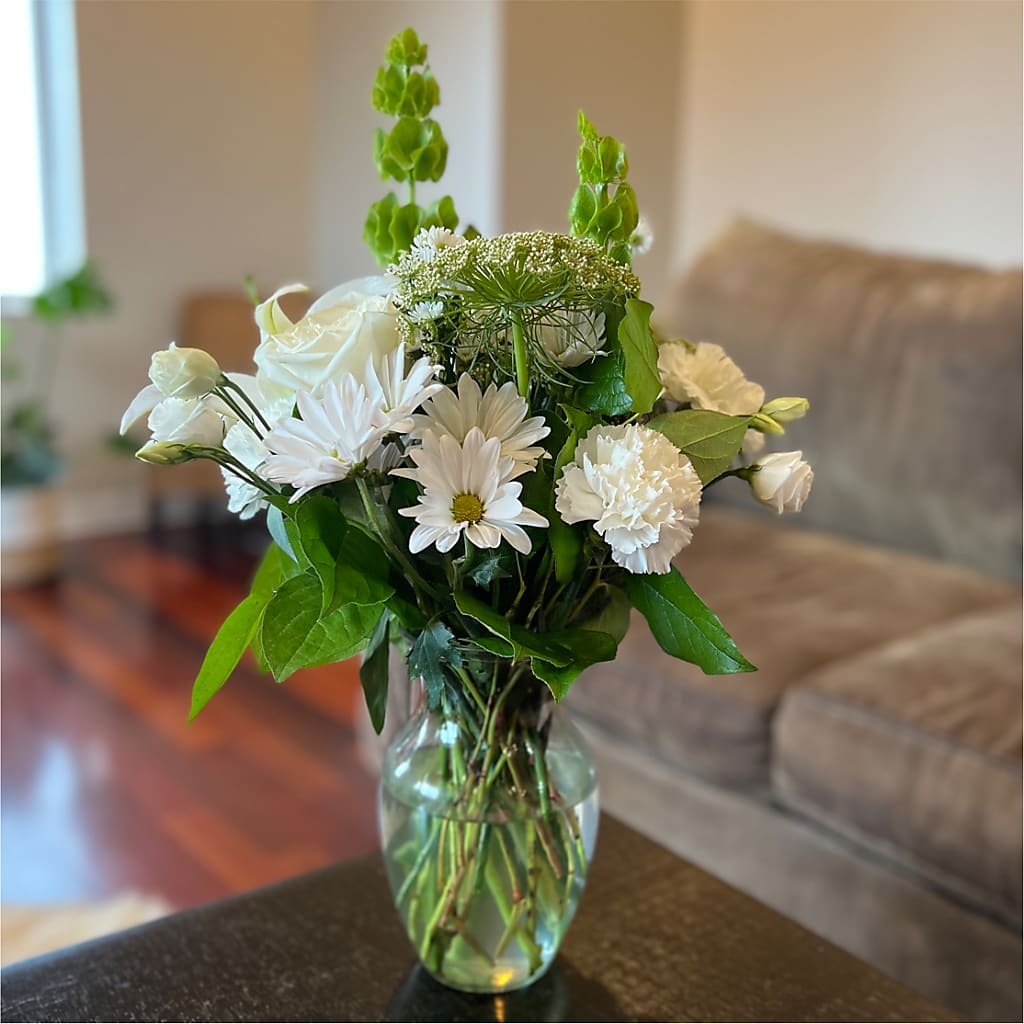 Classic Ivory – A Florist Original –  Olive Branch Flowers, Chittenango NY