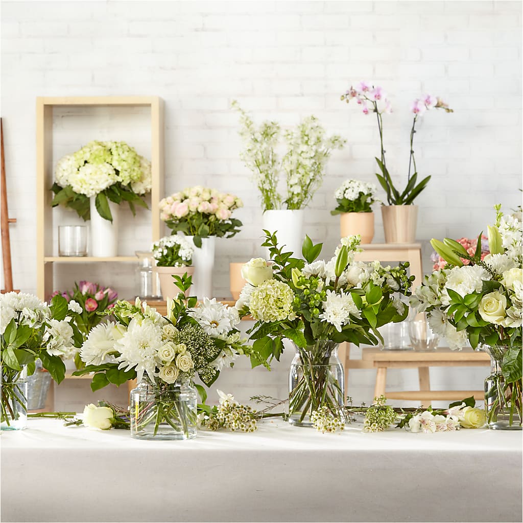 Classic Ivory – A Florist Original –  Olive Branch Flowers, Chittenango NY