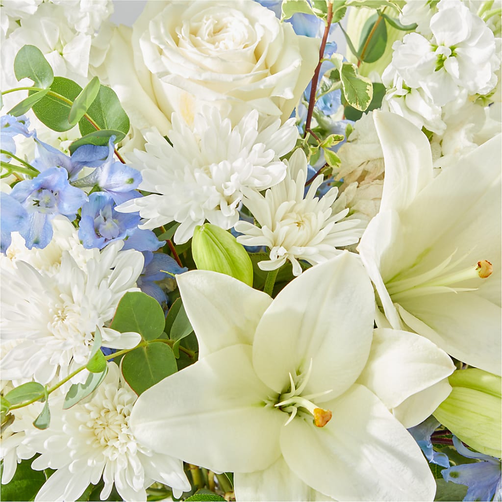 Peace of Mind Bouquet –  Olive Branch Flowers, Chittenango NY