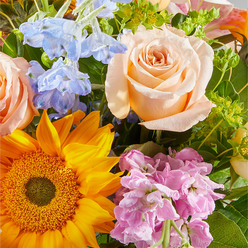 Dreamy Meadows Bouquet –  Olive Branch Flowers, Chittenango NY