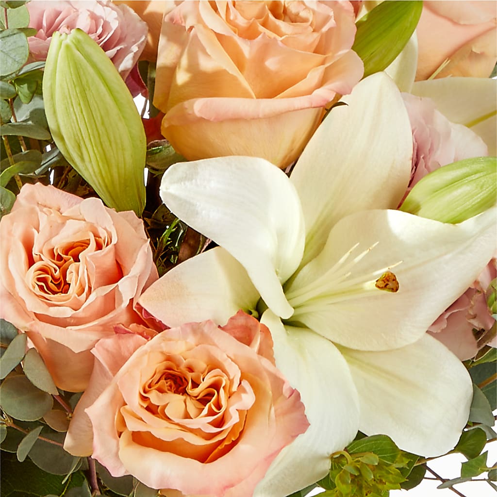 Grapefruit Splash Bouquet –  Olive Branch Flowers, Chittenango NY