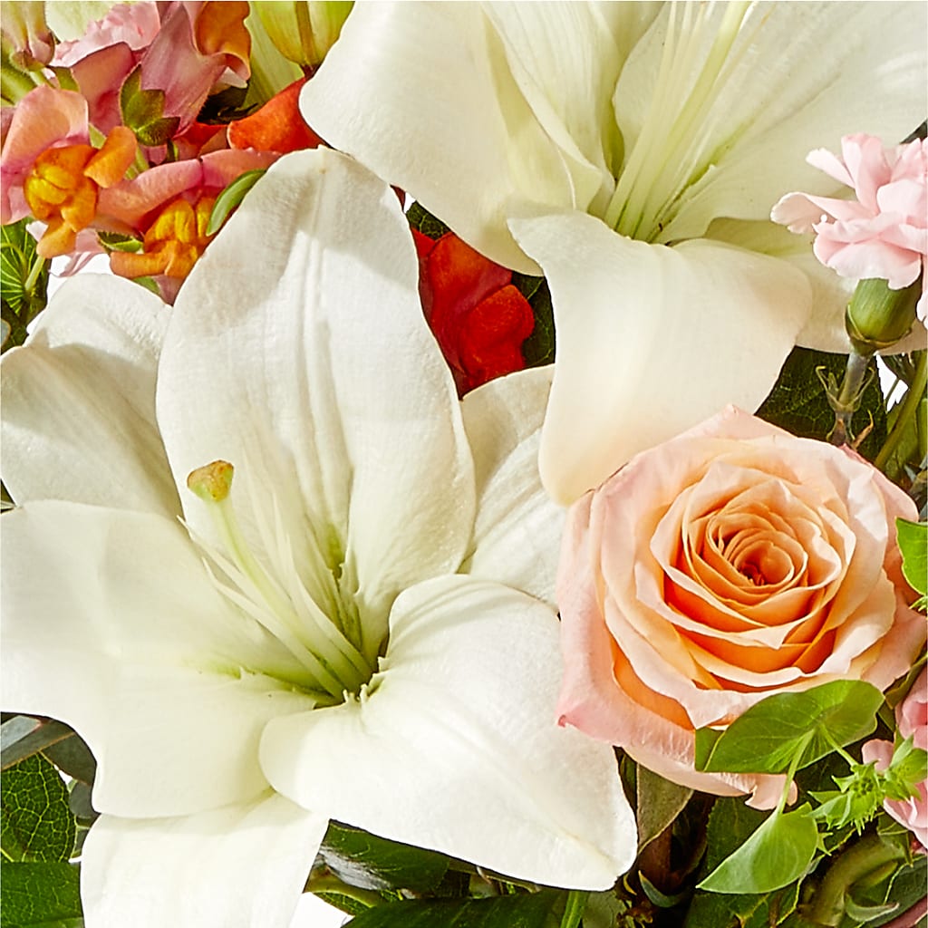 Grapefruit Splash Bouquet –  Olive Branch Flowers, Chittenango NY